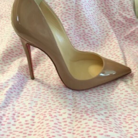 Christian Louboutin "So Kate" Nude Patent Leather Stiletto Pumps - Picture 2 of 15
